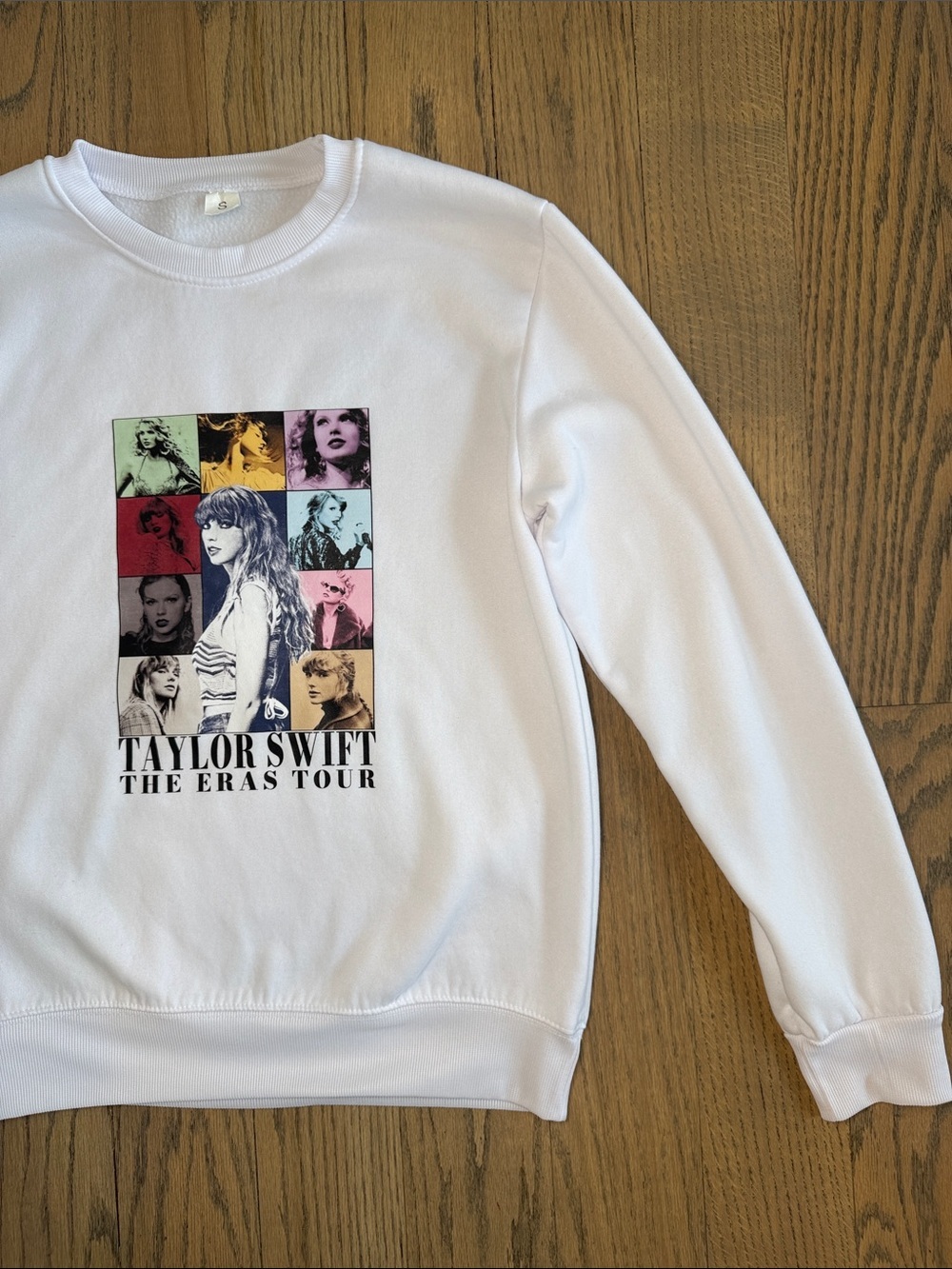 Taylor Swift White Screenprint Eras Tour Pullover Sweatshirt Size Small - Picture 5 of 10